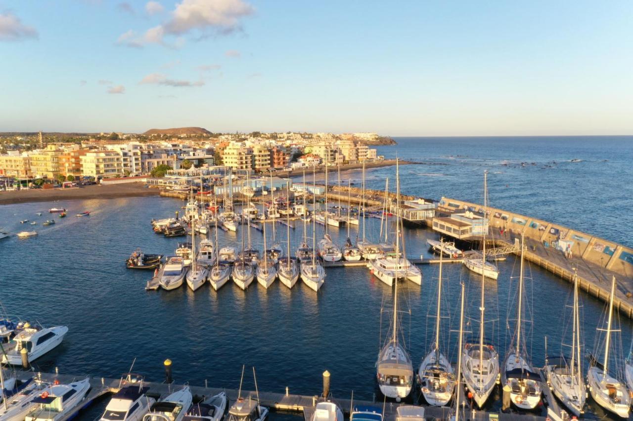 Appartamento Sunny-Harbour Arona  Esterno foto
