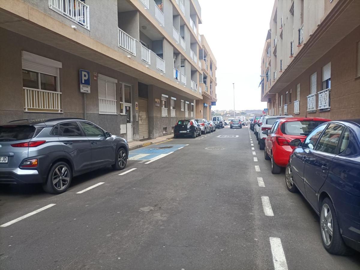 Appartamento Sunny-Harbour Arona  Esterno foto